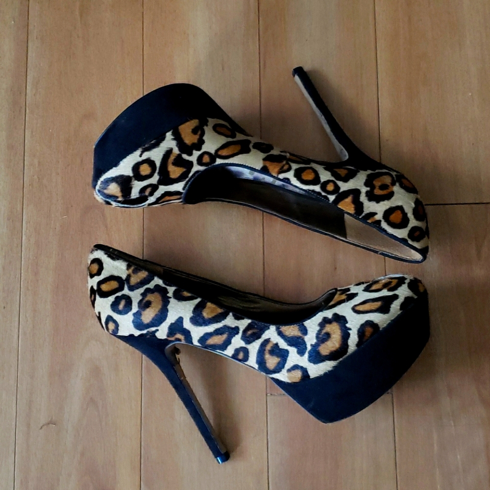 Sam Edelman Leopard Print 🐆 Peepto Platform Heels